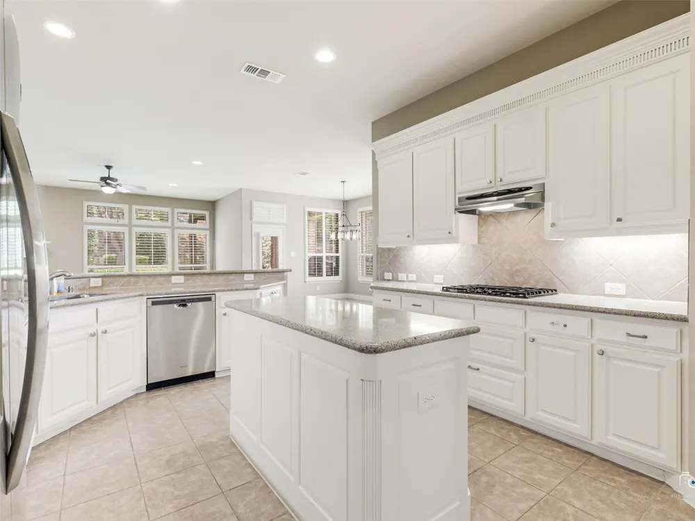 805 Barton Springs Drive Fairview, TX 75069