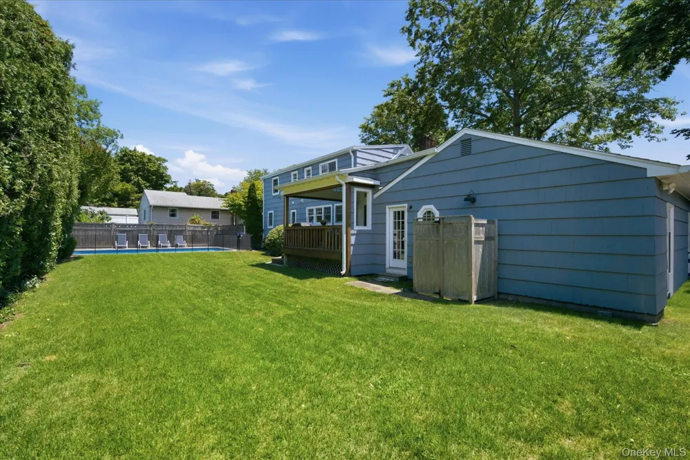 7 Vine Street Bayville, NY 11709