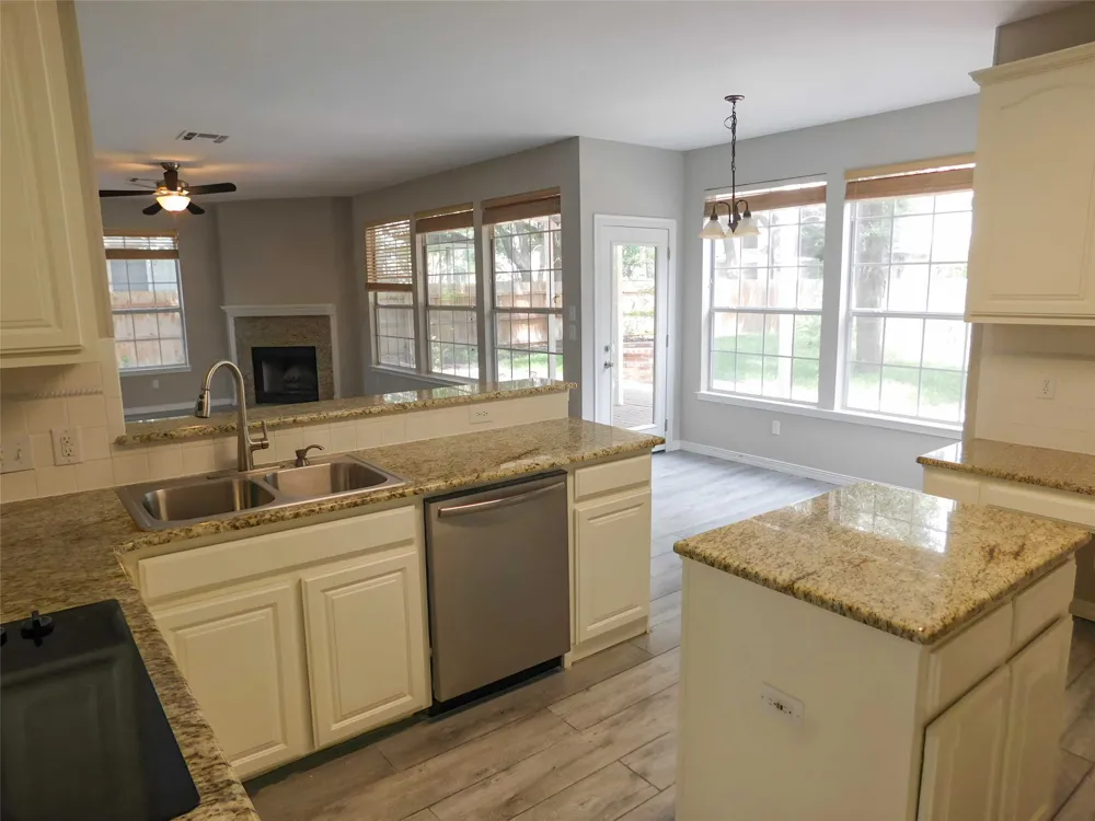 30003 OAKLAND HILLS DRIVE Georgetown, TX 78628
