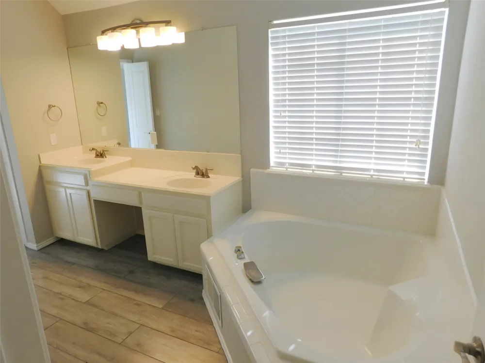 30003 OAKLAND HILLS DRIVE Georgetown, TX 78628