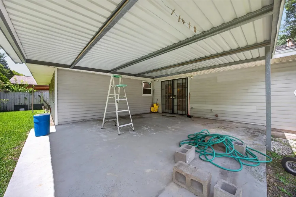 1313 Plymouth Street Pasadena, TX 77502
