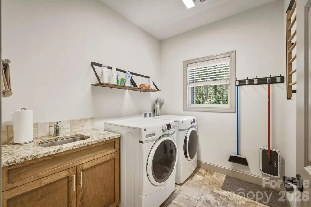 5515 Cedar Cove Way Lenoir, NC 28645