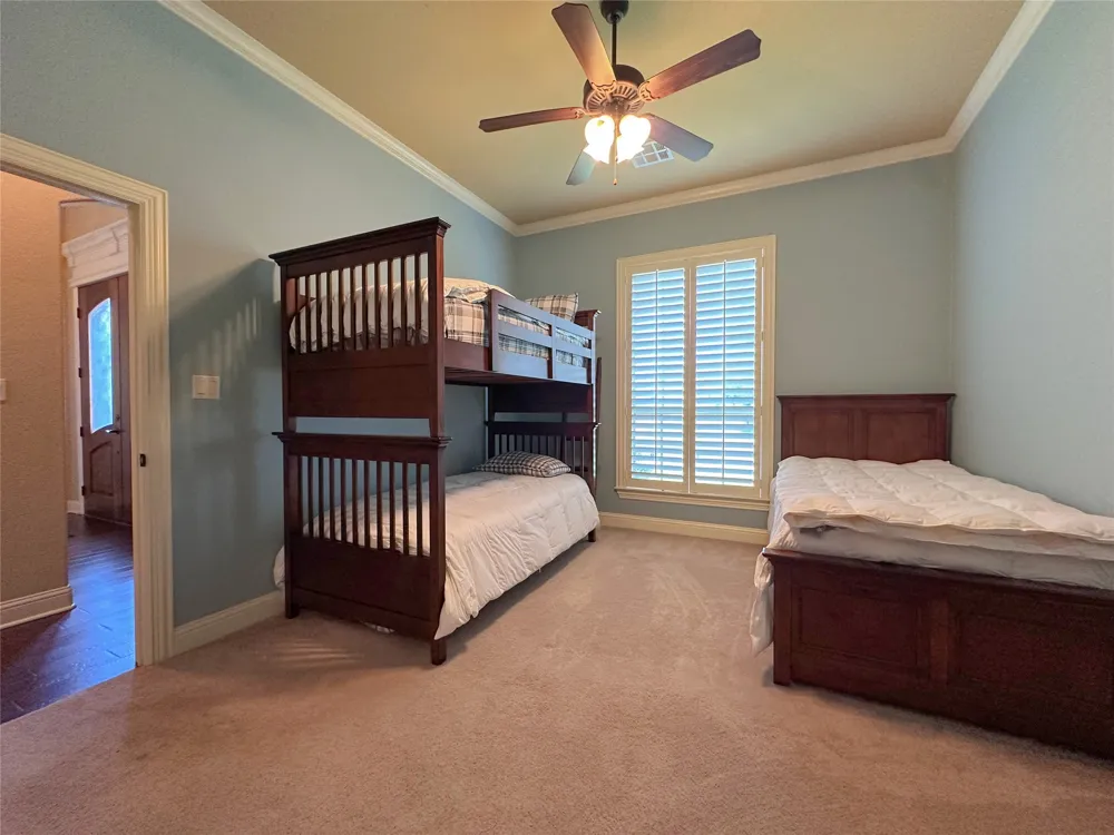 1100 Wessex Drive Woodway, TX 76712