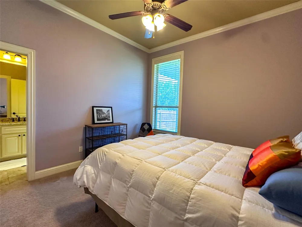 1100 Wessex Drive Woodway, TX 76712