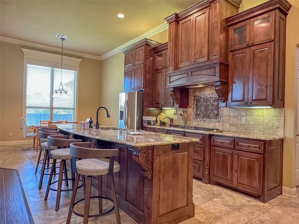 1100 Wessex Drive Woodway, TX 76712