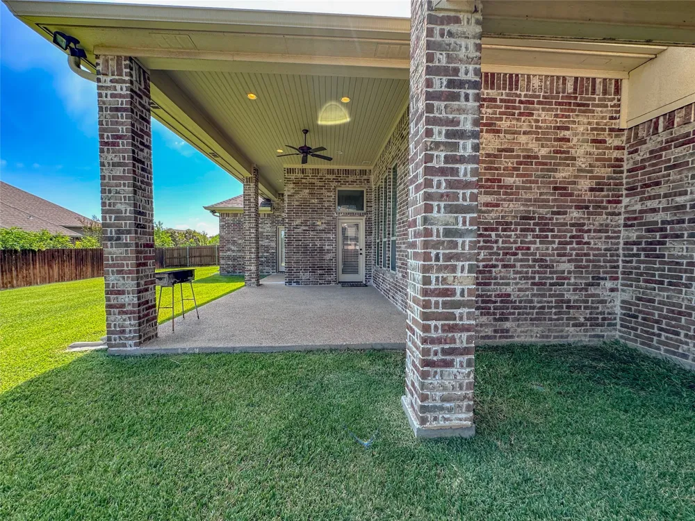 1100 Wessex Drive Woodway, TX 76712