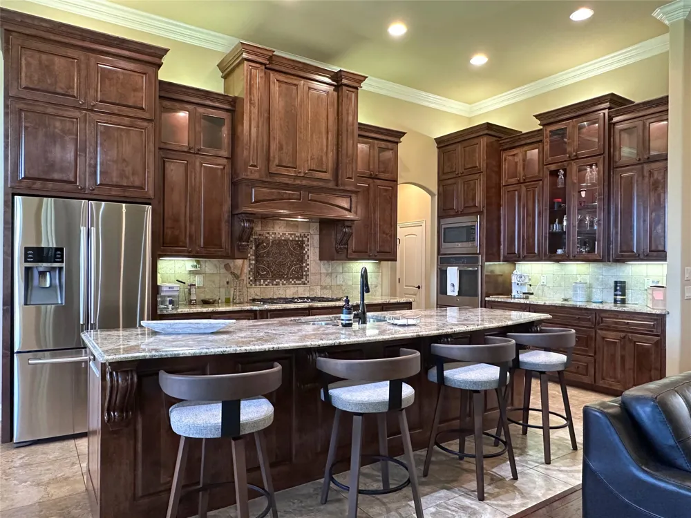 1100 Wessex Drive Woodway, TX 76712