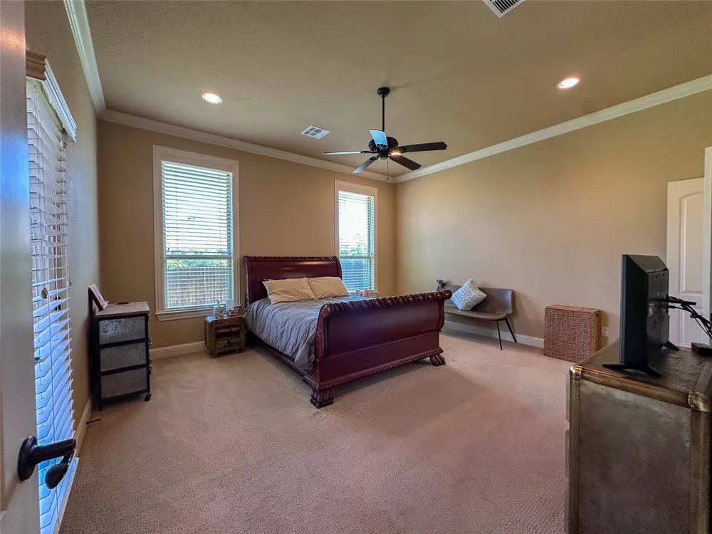 1100 Wessex Drive Woodway, TX 76712