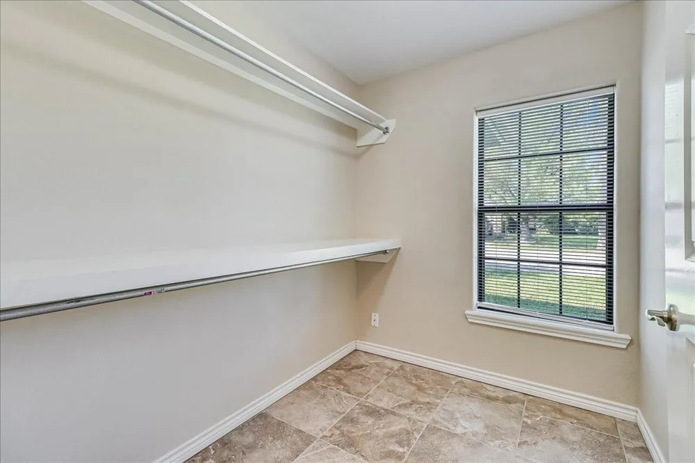2111 E Lott Avenue Kingsville, TX 78363