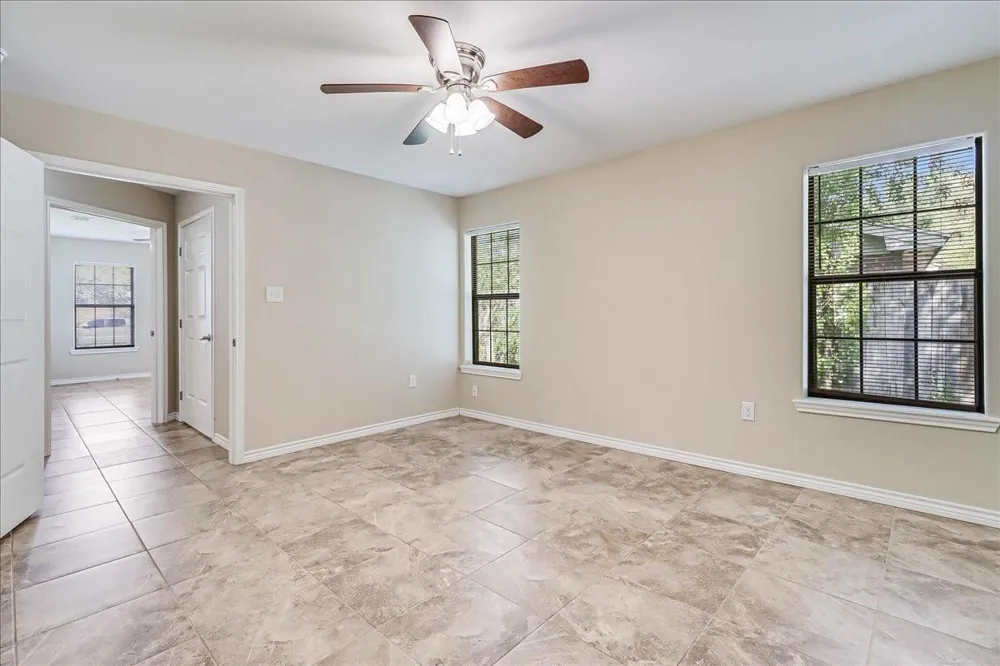 2111 E Lott Avenue Kingsville, TX 78363