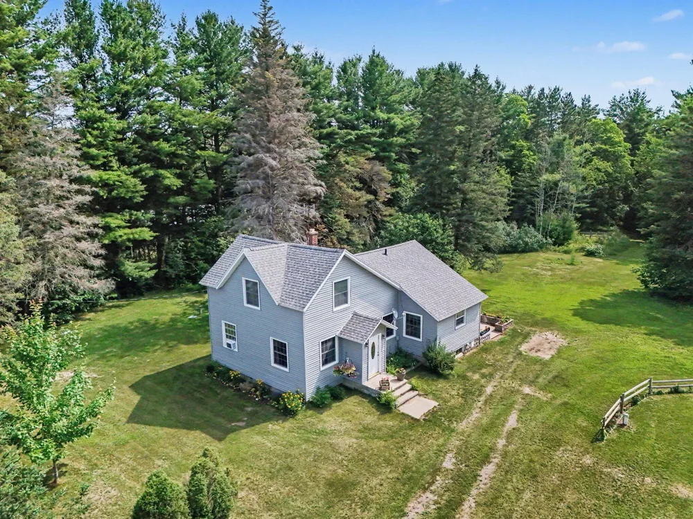 9748 US 31 Free Soil, MI 49411