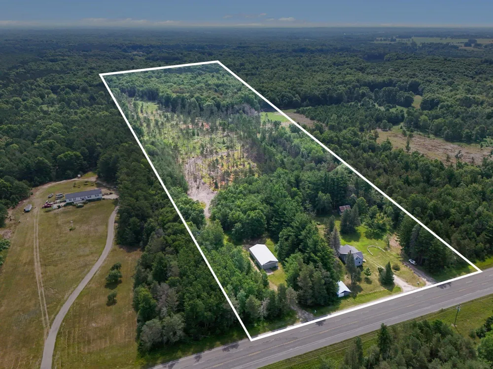 9748 US 31 Free Soil, MI 49411
