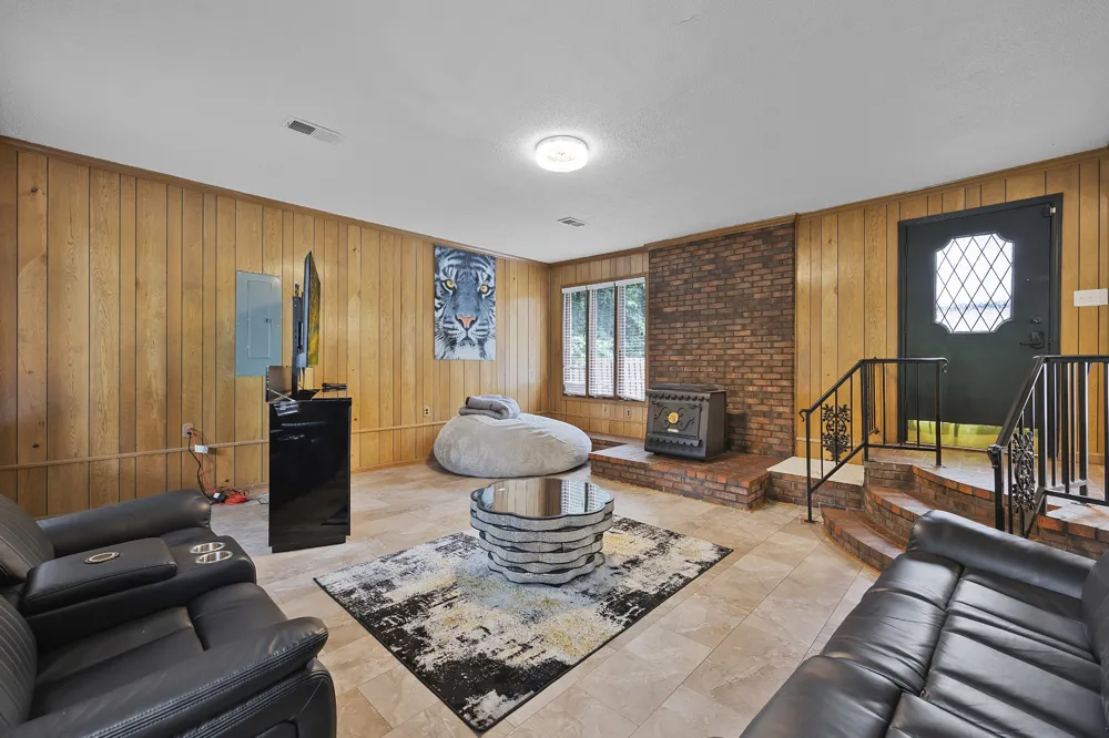 14 Hummingbird Cv Jackson, TN 38305