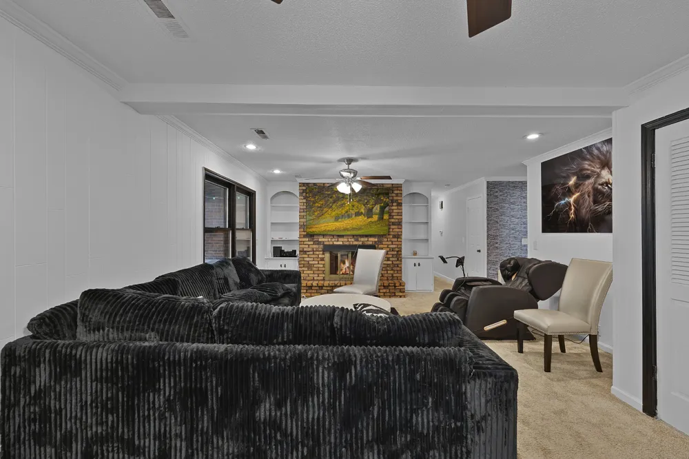 14 Hummingbird Cv Jackson, TN 38305