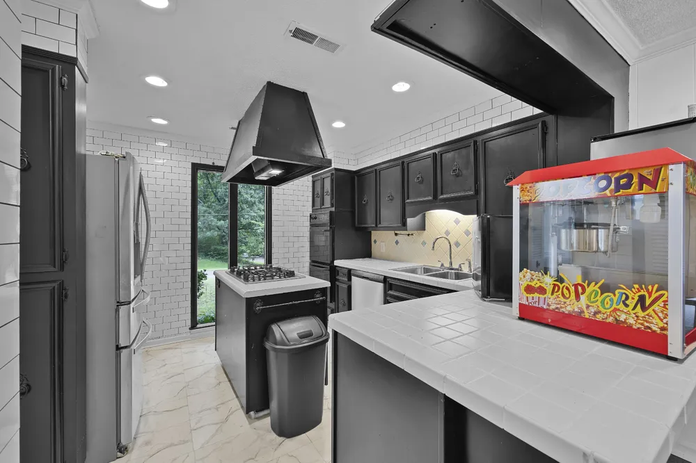 14 Hummingbird Cv Jackson, TN 38305