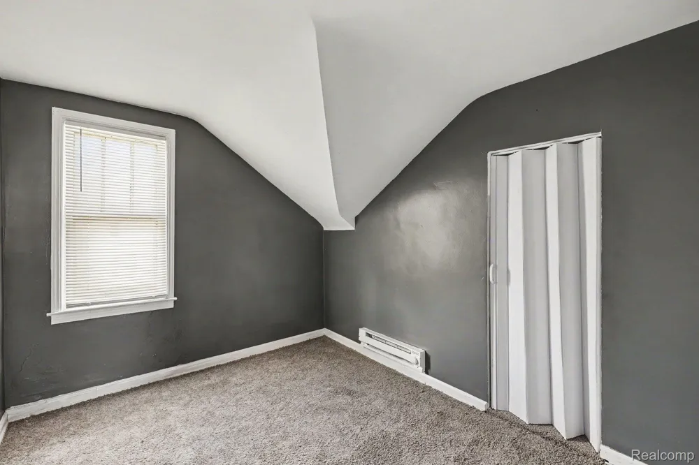 21716 LAKEVIEW STREET St Clair Shores City, MI 48080