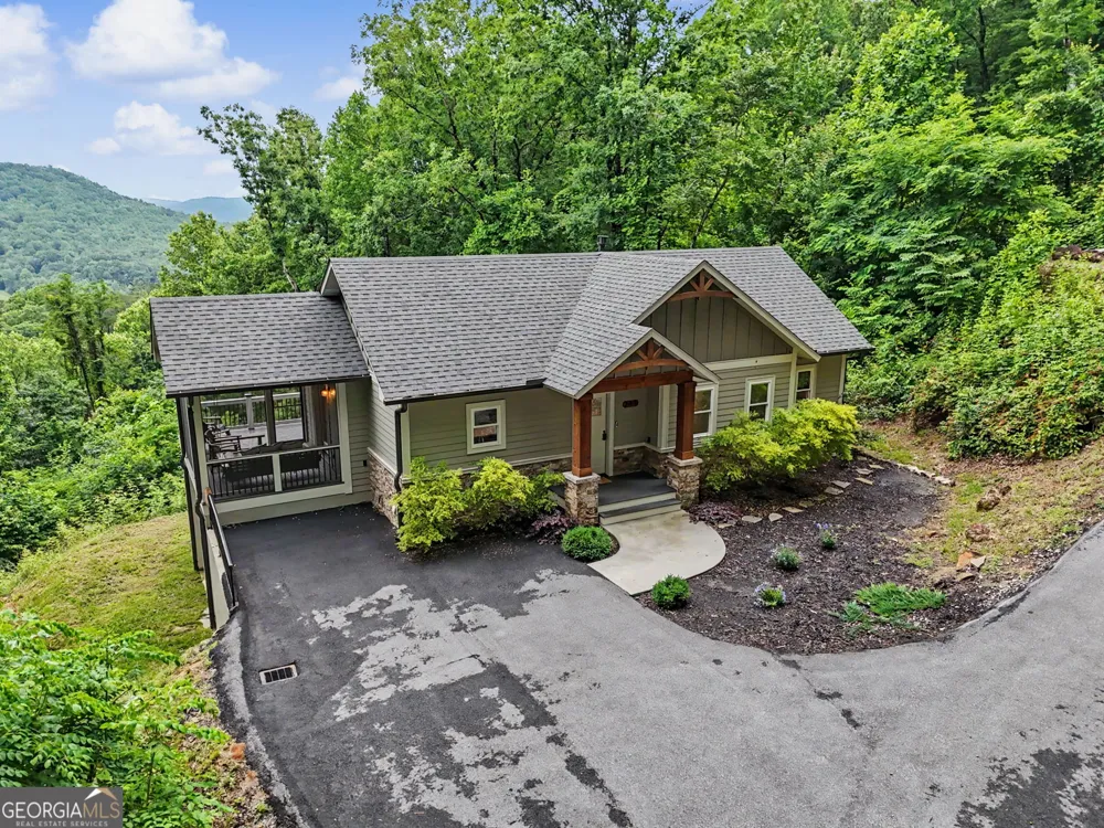 741 Autumn Ridge DR Clayton, GA 30525