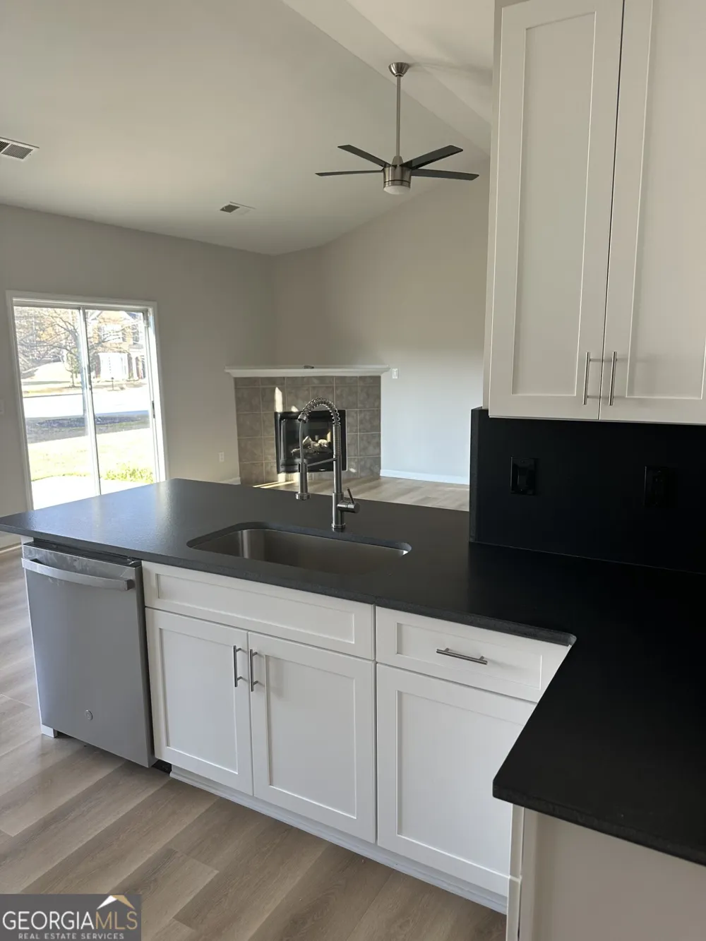 126 Horseshoe LN Hiram, GA 30141