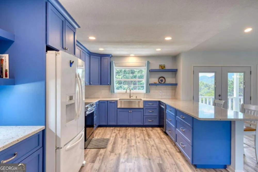 2112 J V Ledford RD Young Harris, GA 30582