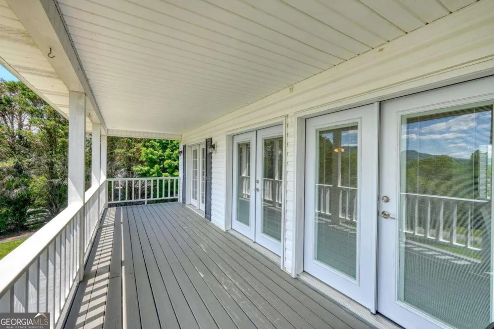 2112 J V Ledford RD Young Harris, GA 30582