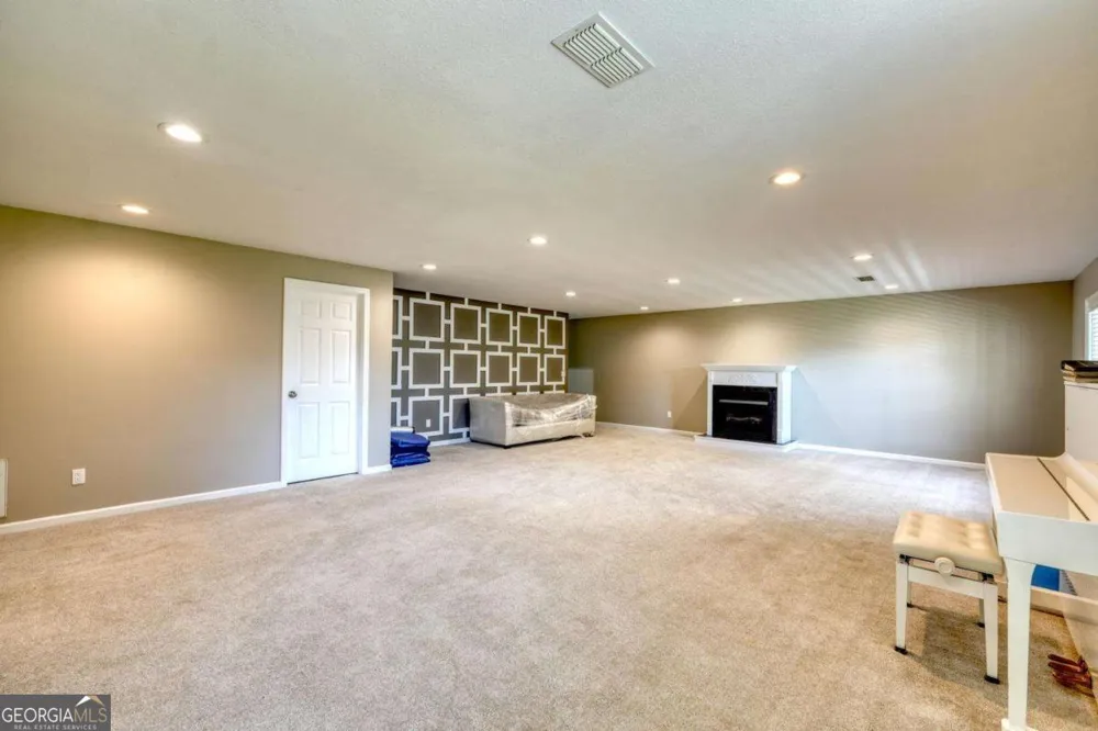 2112 J V Ledford RD Young Harris, GA 30582