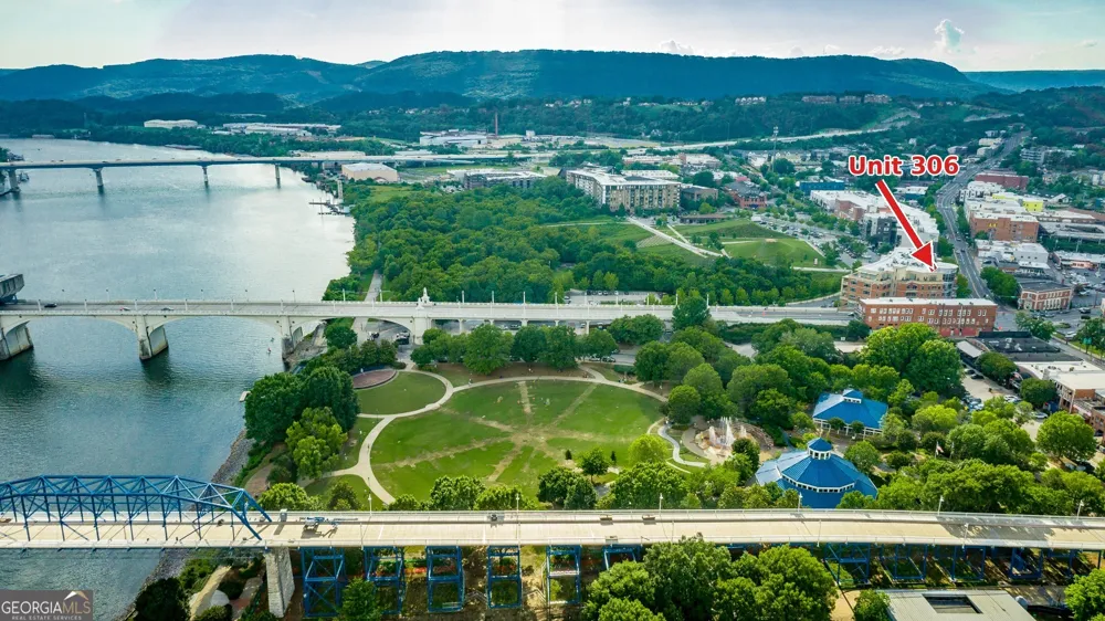 4 Cherokee BLVD Chattanooga, TN 37405