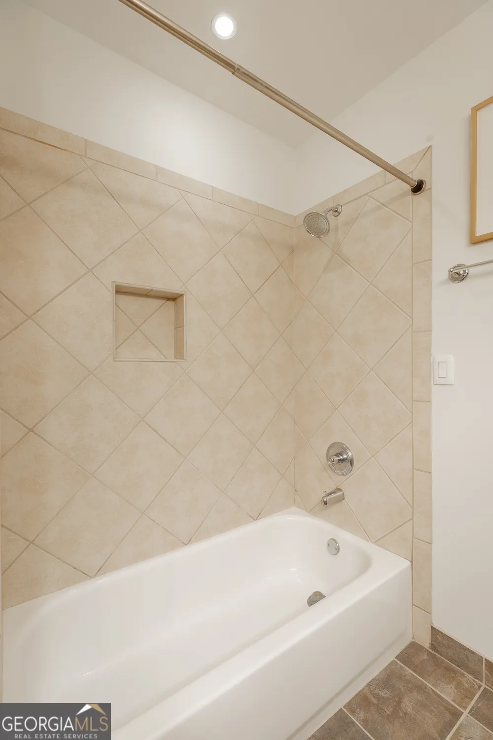 4 Cherokee BLVD Chattanooga, TN 37405