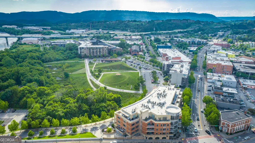 4 Cherokee BLVD Chattanooga, TN 37405