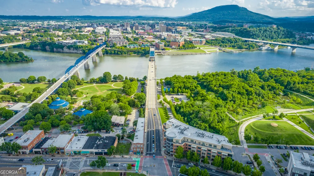 4 Cherokee BLVD Chattanooga, TN 37405