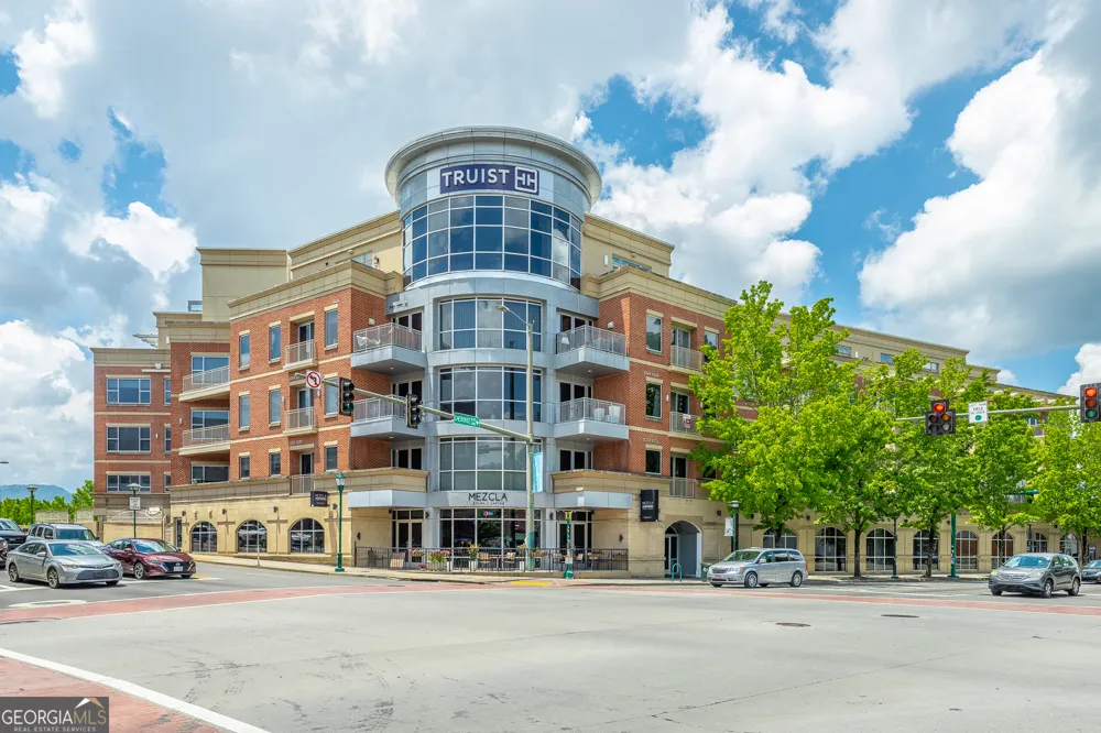 4 Cherokee BLVD Chattanooga, TN 37405