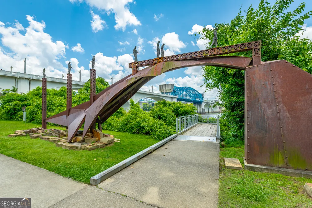4 Cherokee BLVD Chattanooga, TN 37405
