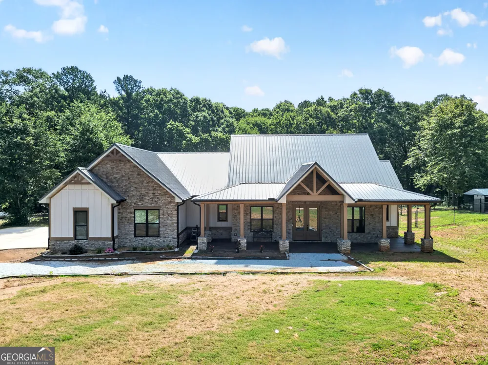 289 Maple DR Williamson, GA 30292