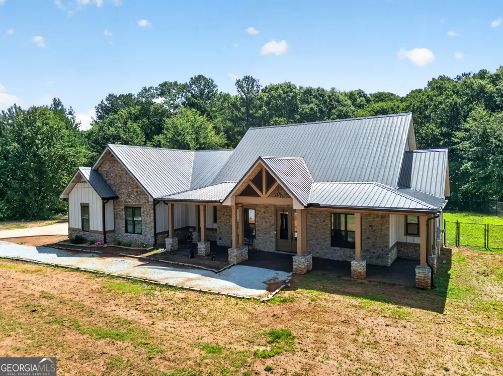 289 Maple DR Williamson, GA 30292