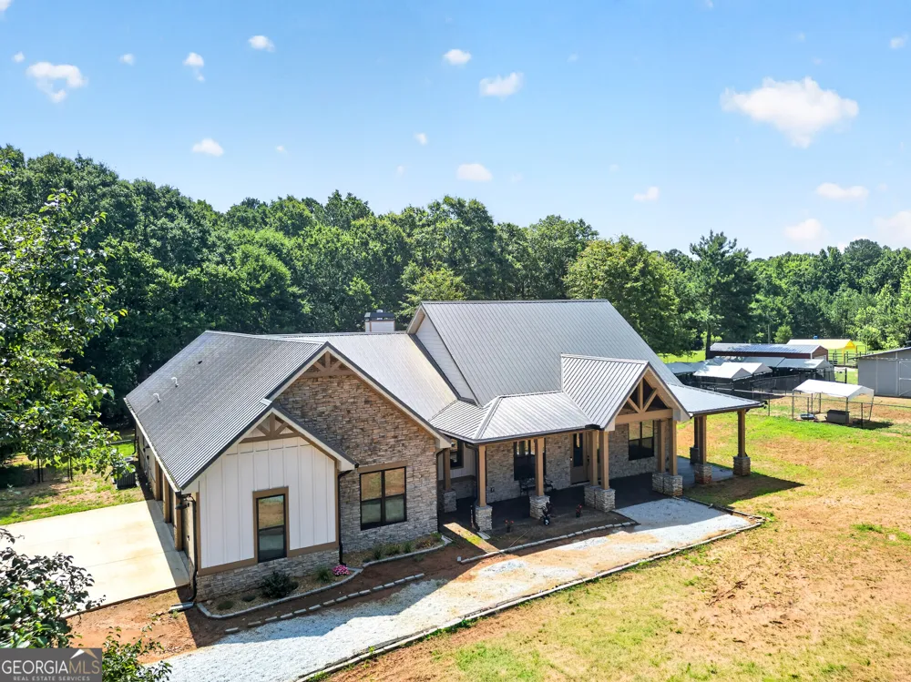 289 Maple DR Williamson, GA 30292