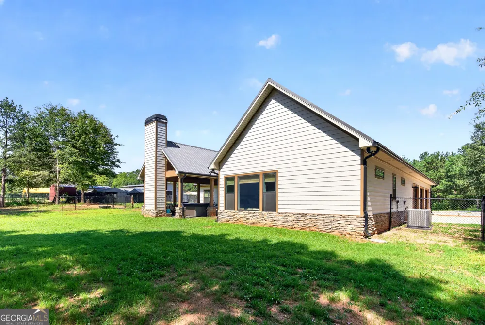 289 Maple DR Williamson, GA 30292
