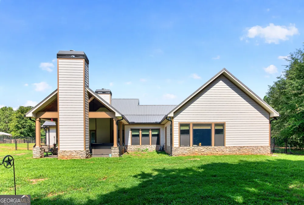 289 Maple DR Williamson, GA 30292