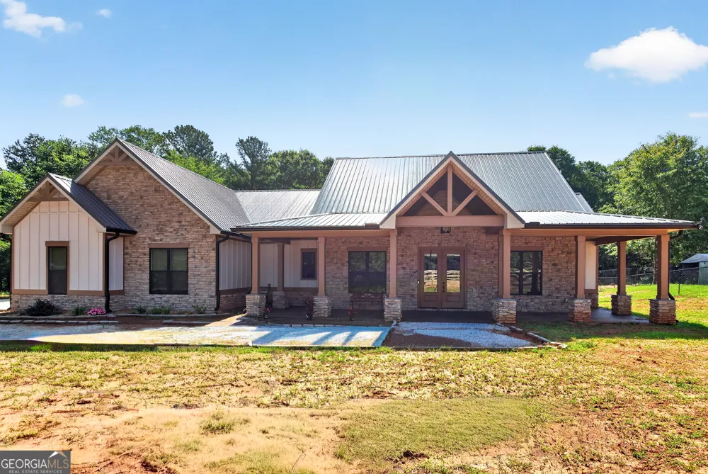 289 Maple DR Williamson, GA 30292