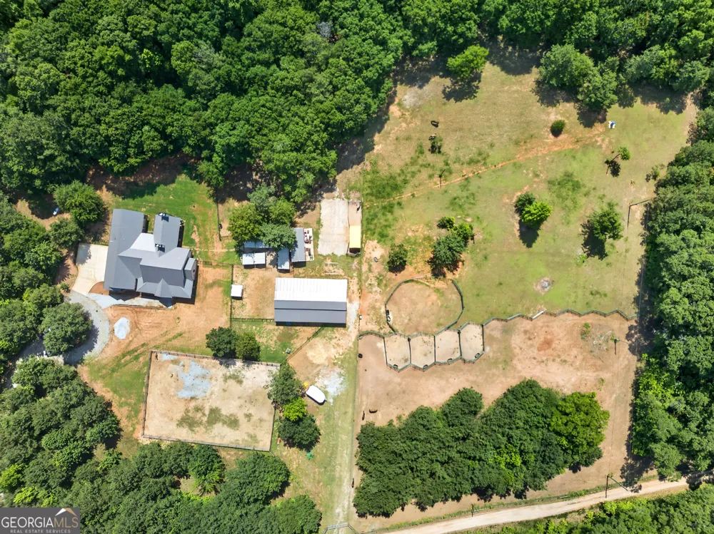 289 Maple DR Williamson, GA 30292