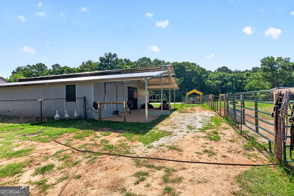 289 Maple DR Williamson, GA 30292