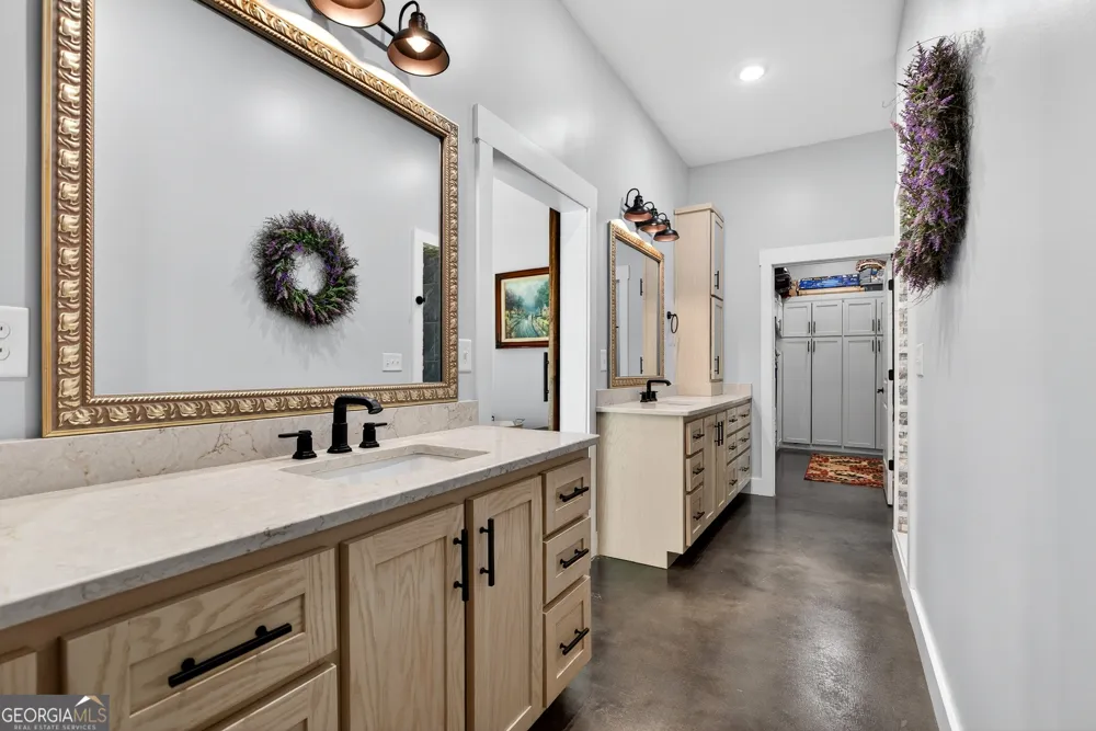 289 Maple DR Williamson, GA 30292
