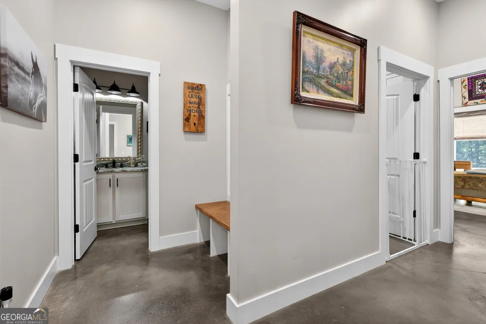 289 Maple DR Williamson, GA 30292