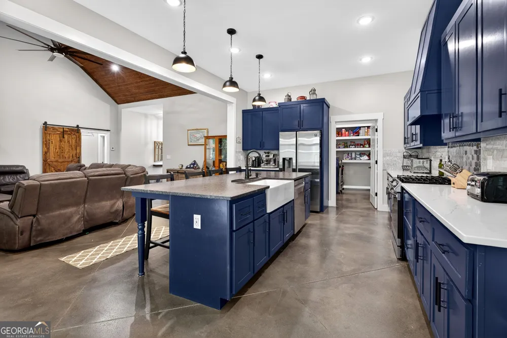 289 Maple DR Williamson, GA 30292