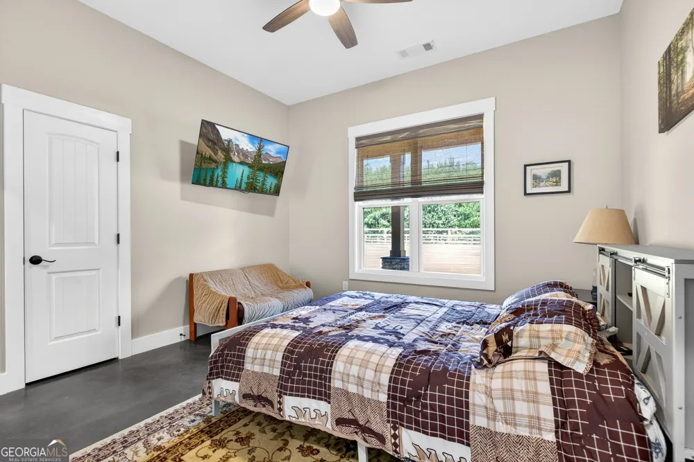 289 Maple DR Williamson, GA 30292