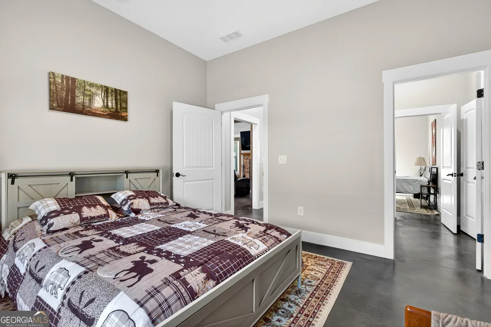 289 Maple DR Williamson, GA 30292
