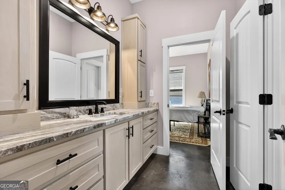 289 Maple DR Williamson, GA 30292