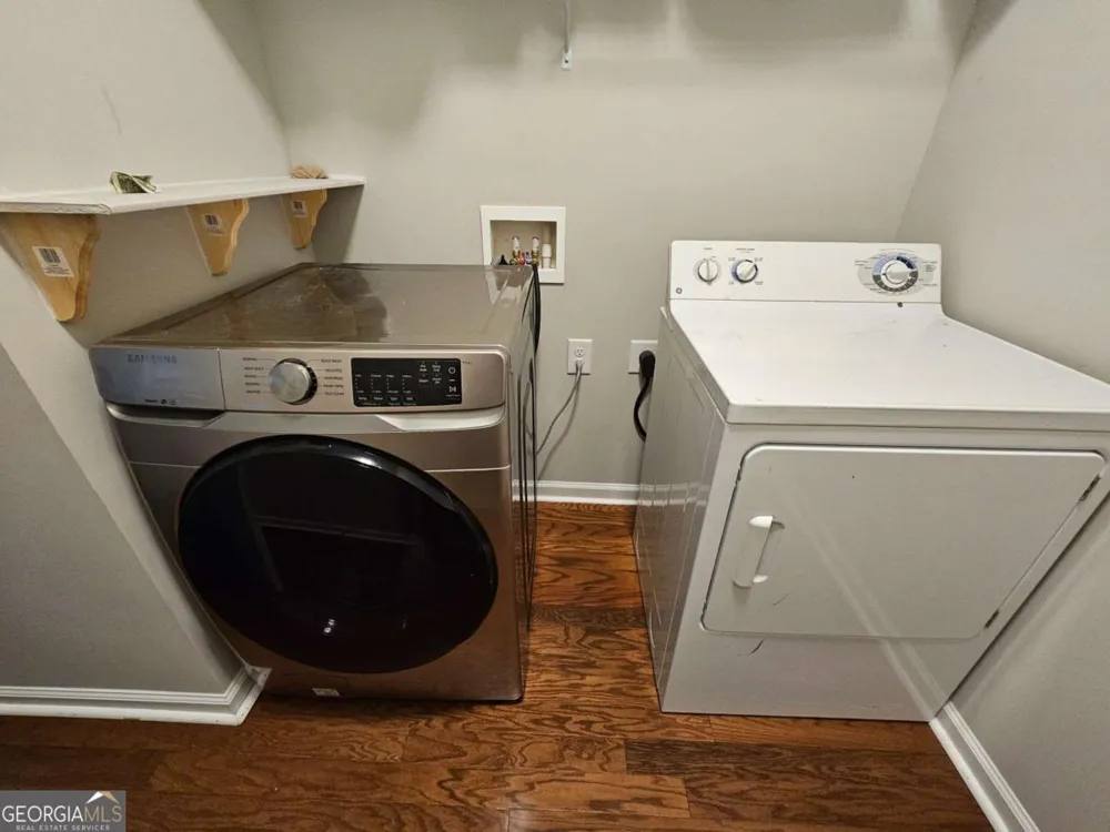 5414 Town Square WAY Flowery Branch, GA 30542