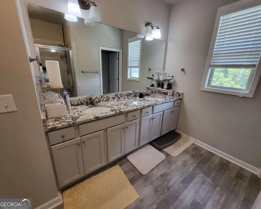 5414 Town Square WAY Flowery Branch, GA 30542