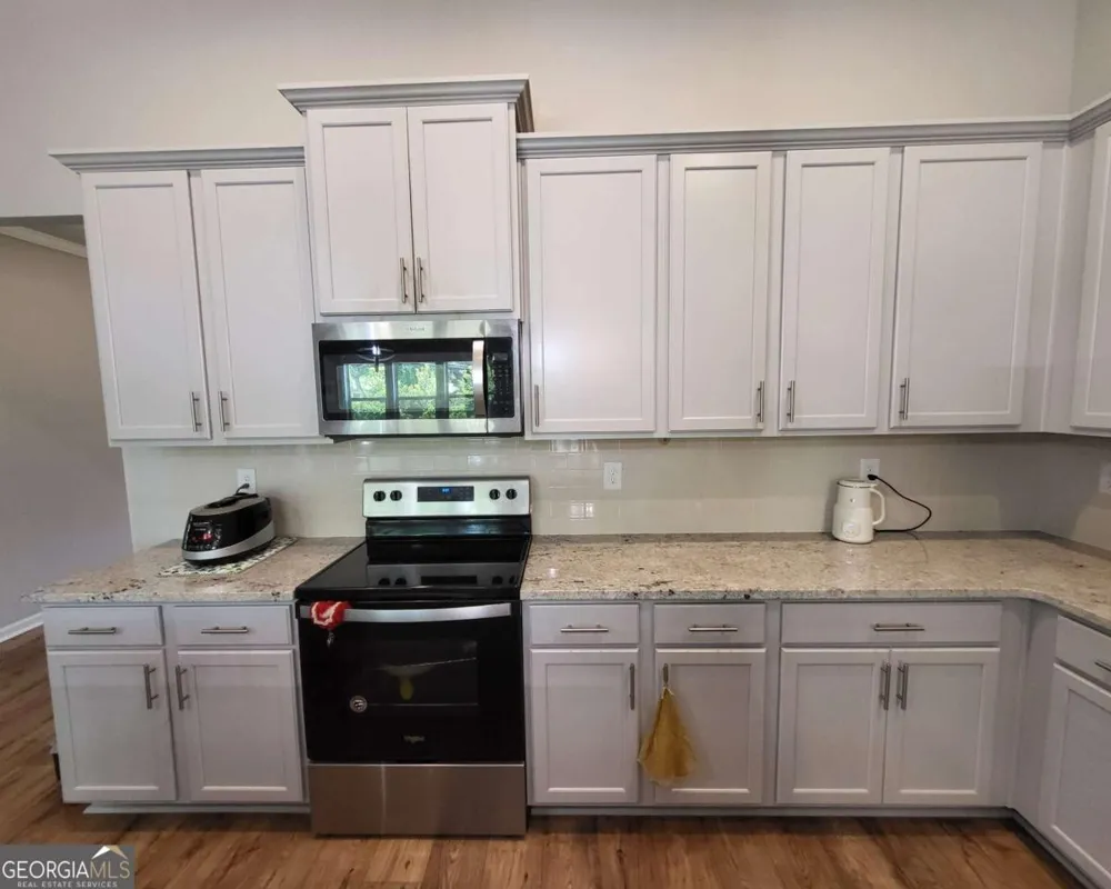 5414 Town Square WAY Flowery Branch, GA 30542