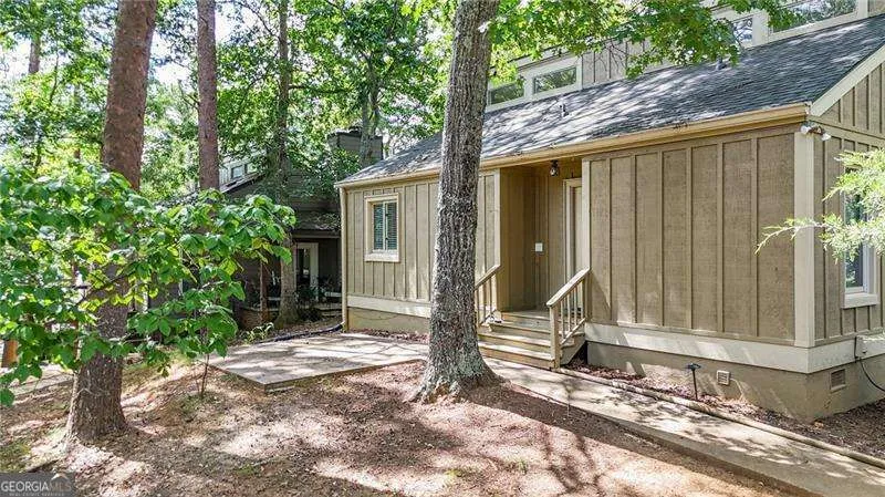 137 NARROWS LOOP Waleska, GA 30183