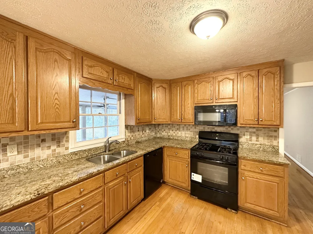 3138 Beechwood DR Lithia Springs, GA 30122